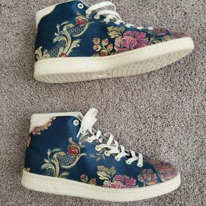 Adidas X Pharrell Williams Hightop Jacquard Sneakers women's size 10 ORMen’s 8.5